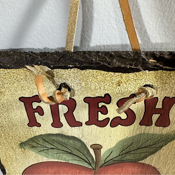 🍎Fresh Apple Hand Painted Hanging Sign made of Natural Slate - Picture 2 of 9